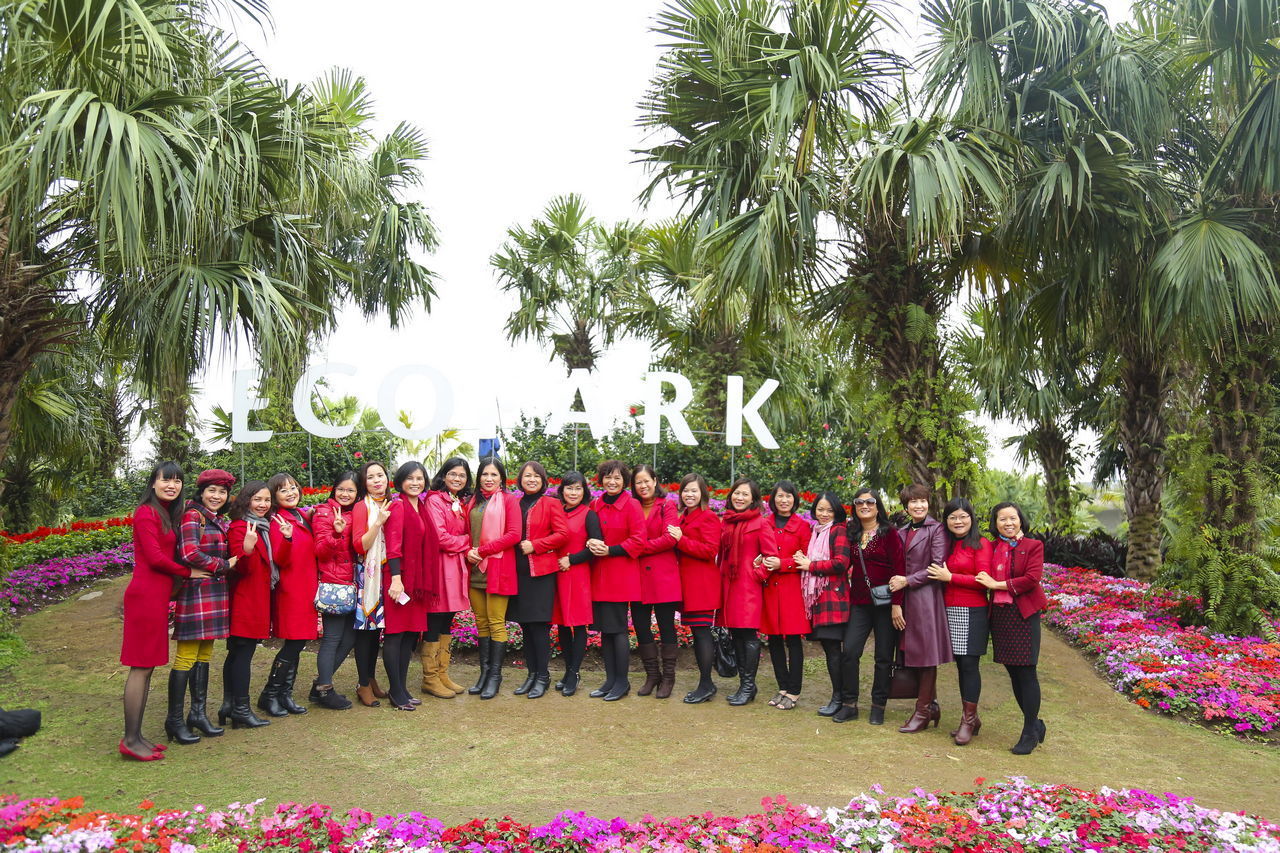 Văn nghệ cho mừng ngy 8/3/2010( Phần 2)